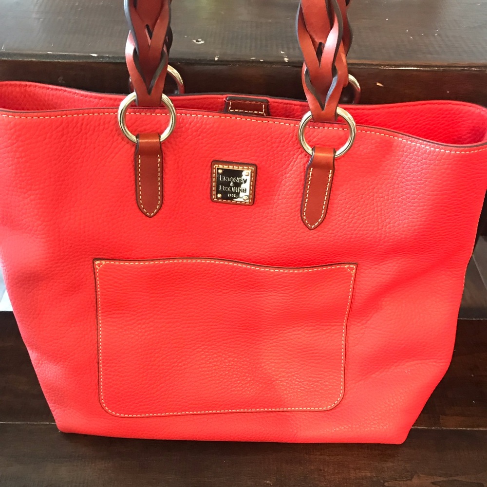 Dooney & Bourke Tote